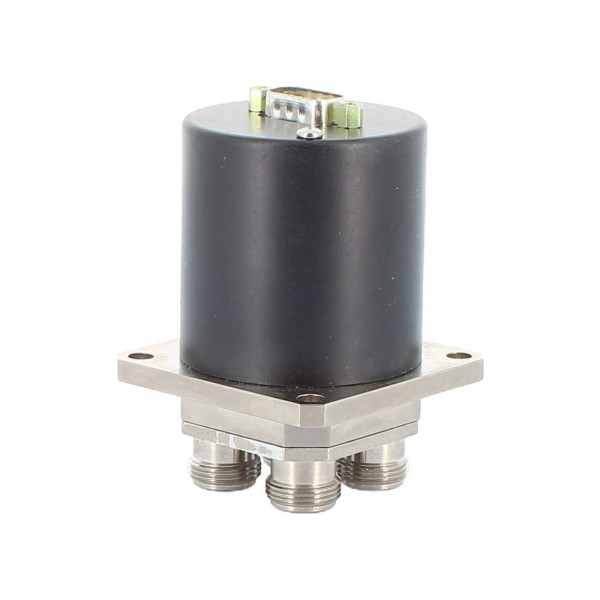 Relcomm-Übertragungsrelais mit Standard-N-Anschlüssen